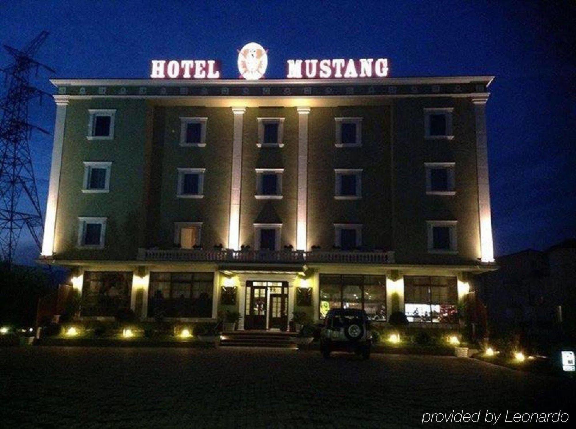 Hotel Mustang Vaqarr Exterior photo